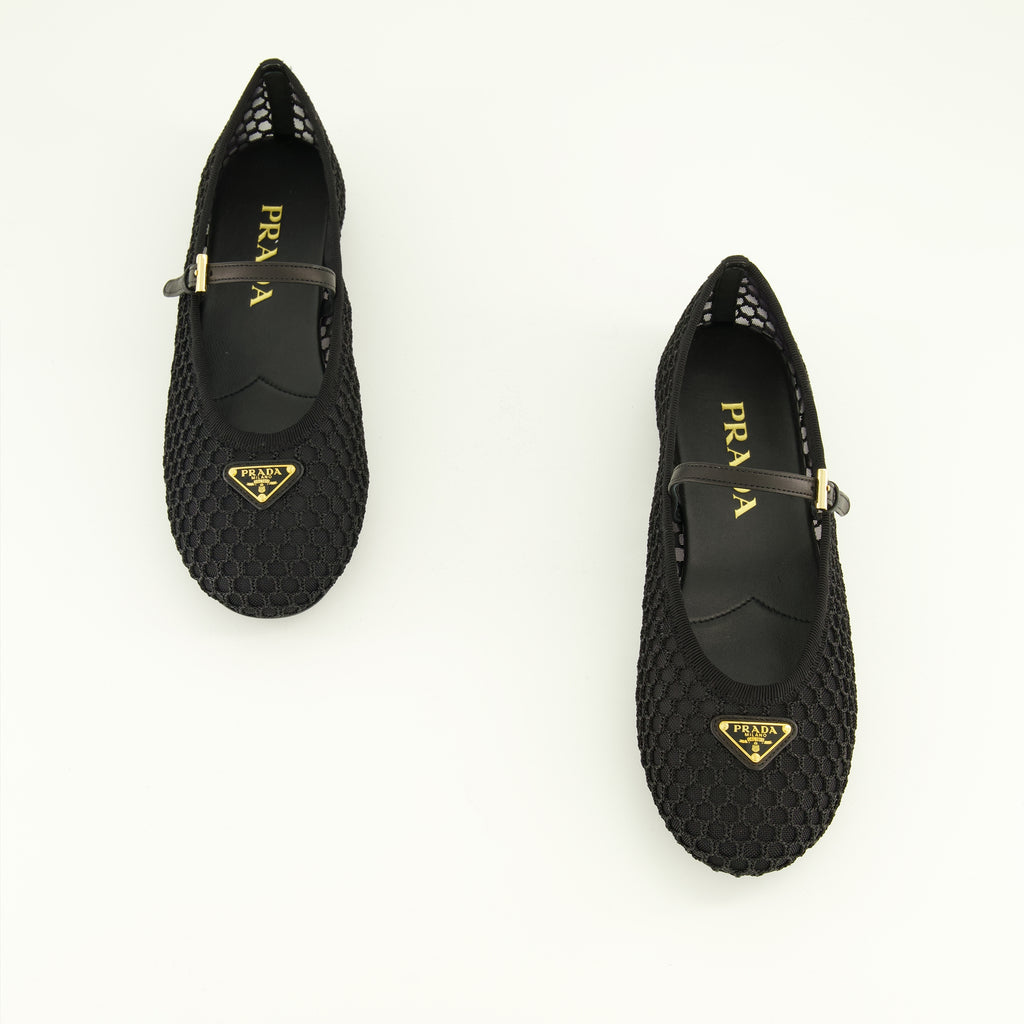 Chaussures plates Ballerines en mesh noire Prada Noir Femme