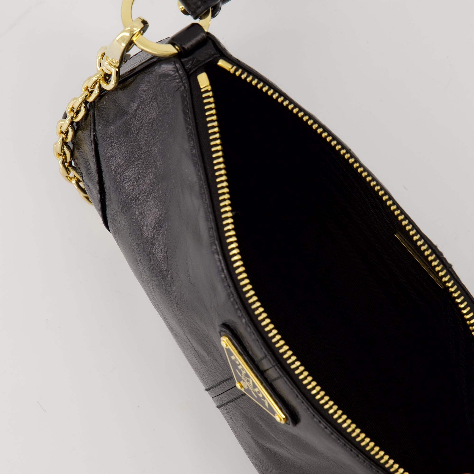 Sacs à main et épaule Sac Re-Edition 2002 Prada Noir Femme