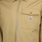 Image de l'article Surchemise en gabardine beige de la marque Moncler pour Homme - Saison Printemps-Été 2026 - Vue détaillée_2