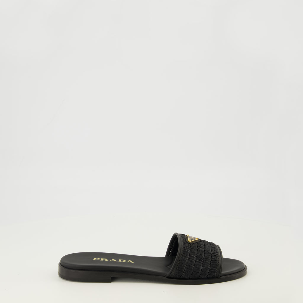 Bild der schwarzen Crochetmules von Prada für Frauen - Frühjahr-Sommer 2026 - Rechte Seitenansicht