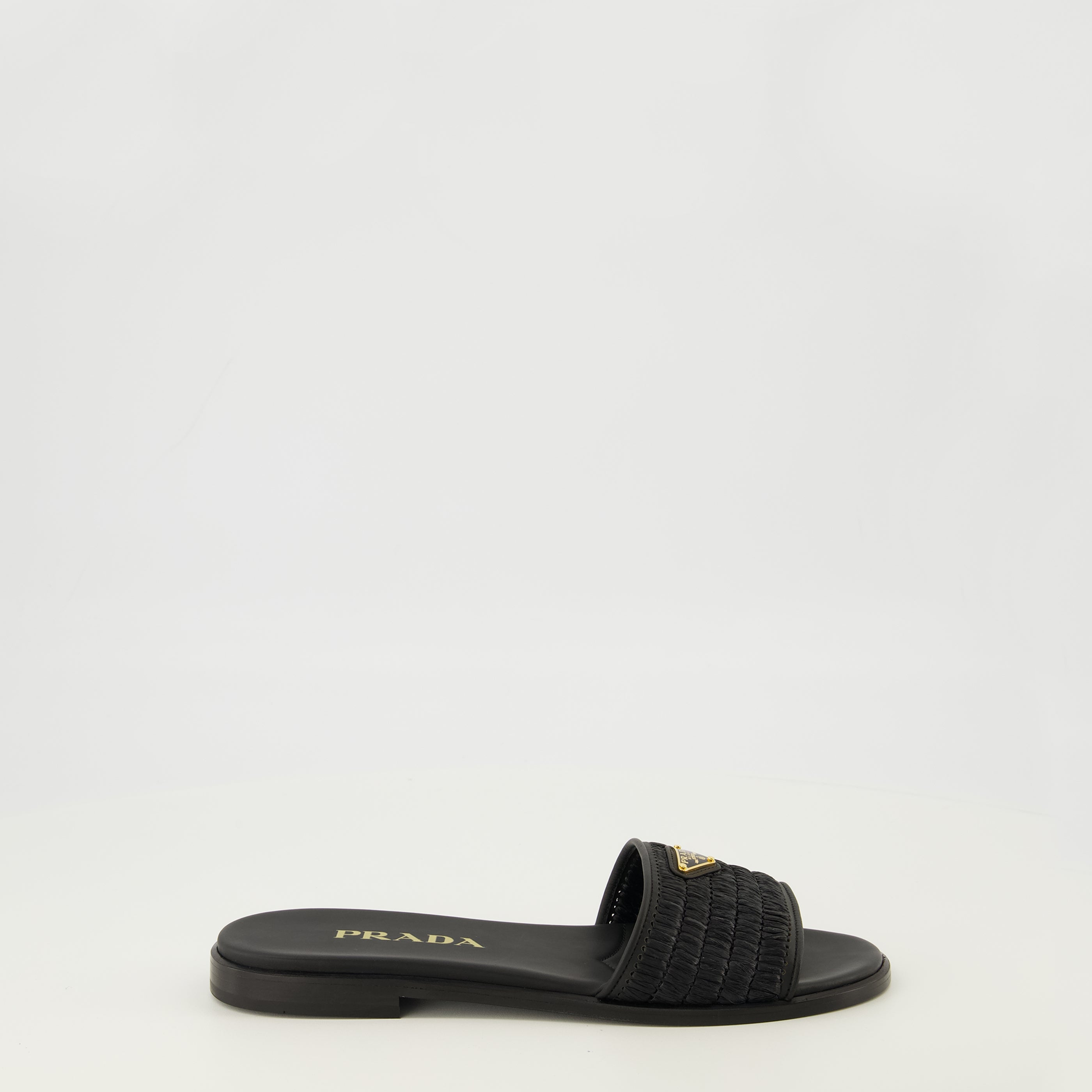 Image de l'article Mules en crochet noir de la marque Prada pour Femme - Saison Printemps-Été 2026 - Vue latérale droite