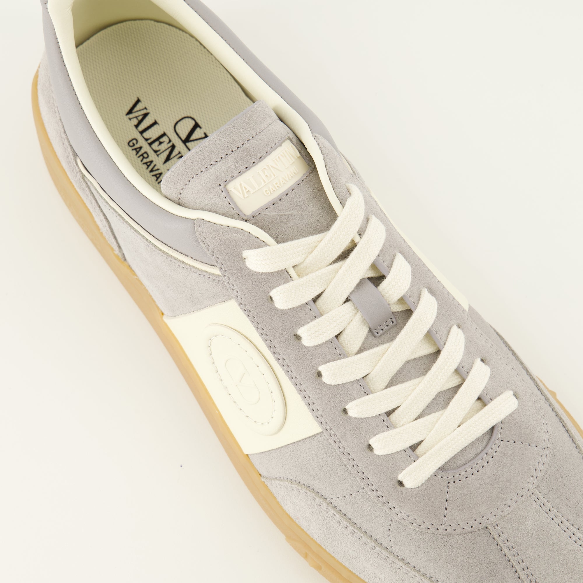 Baskets 업빌리지 그레이 스니커즈 Valentino Garavani Gris Homme