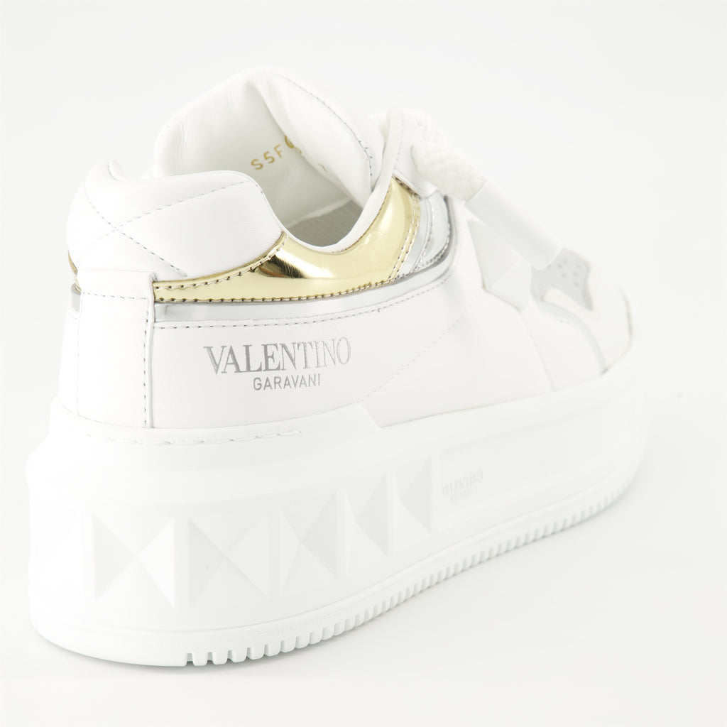 Sneaker Baskets One Stud XL Valentino Garavani Blanco Femme