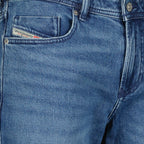 Bild des Diesel Herren Jeans Sleenker 1979 L32 in blauem Denim - Frühling-Sommer 2026 - Detailansicht_1