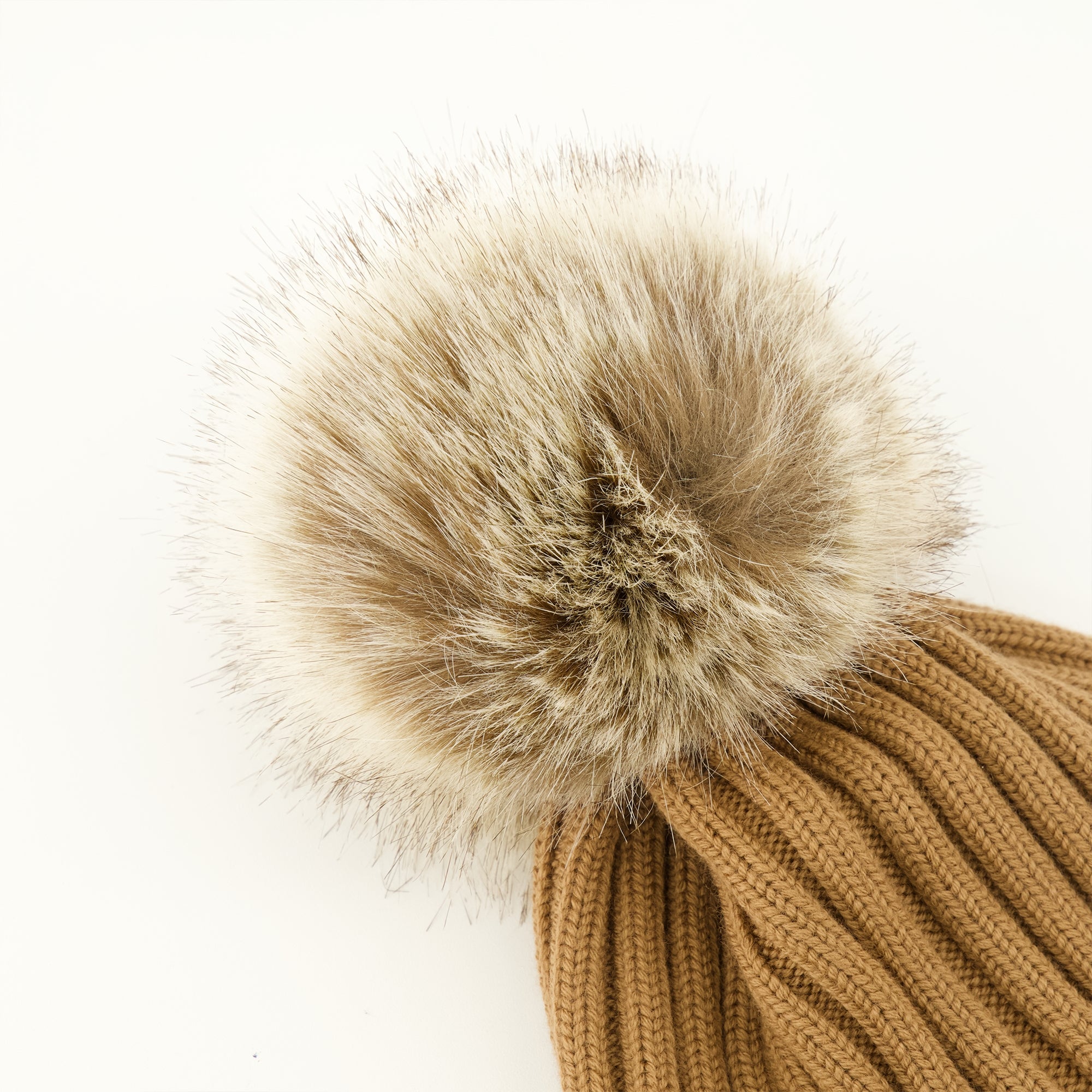 Chapeaux, casquettes et bonnets Bonnet en laine marron avec pompom Moncler Marron Femme