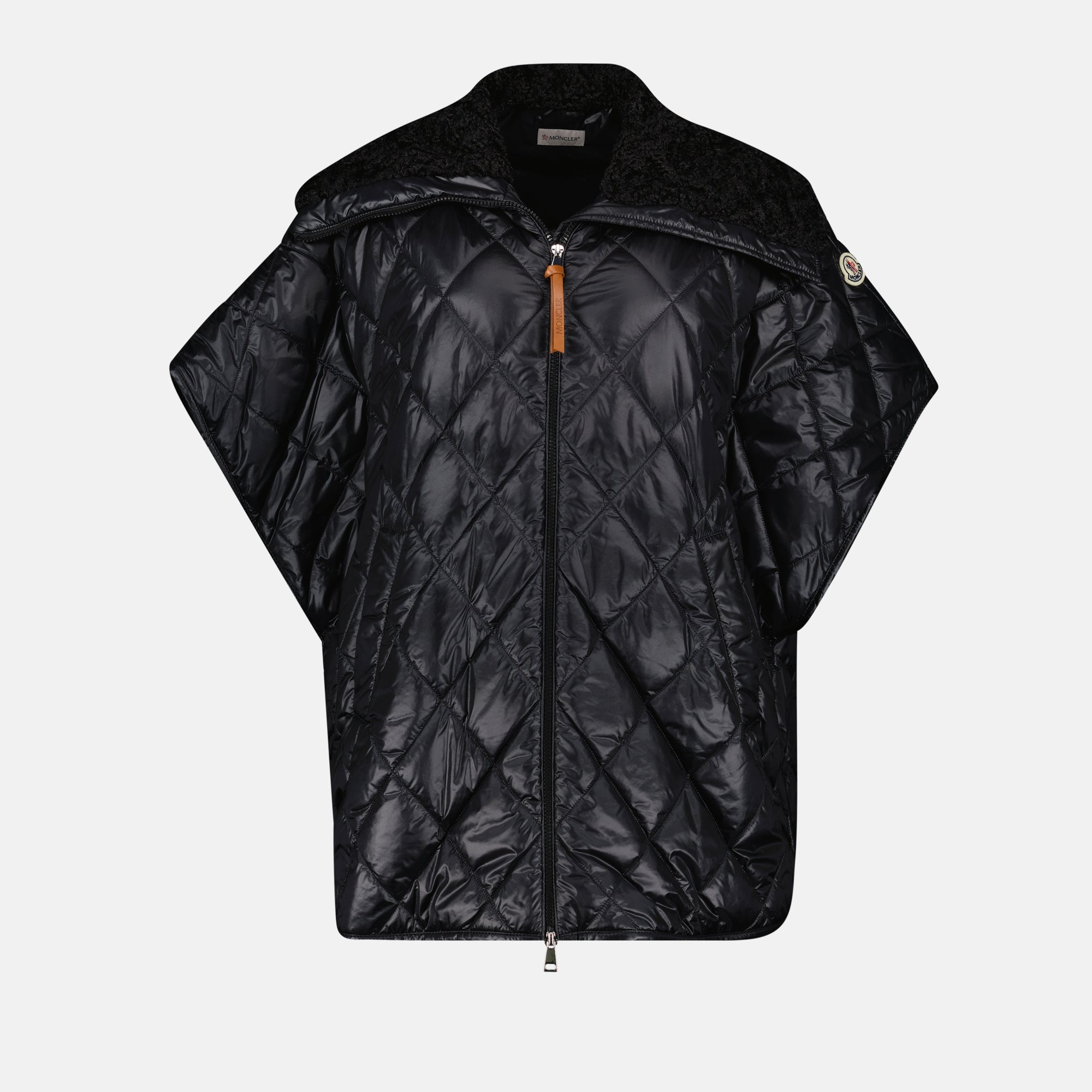 Vestes Cape matelassée Moncler Noir Femme