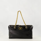 Image de l'article Sac Panthea en cuir noir de la marque Valentino Garavani pour Femme - Saison Automne-Hiver 2025 - Vue de Face