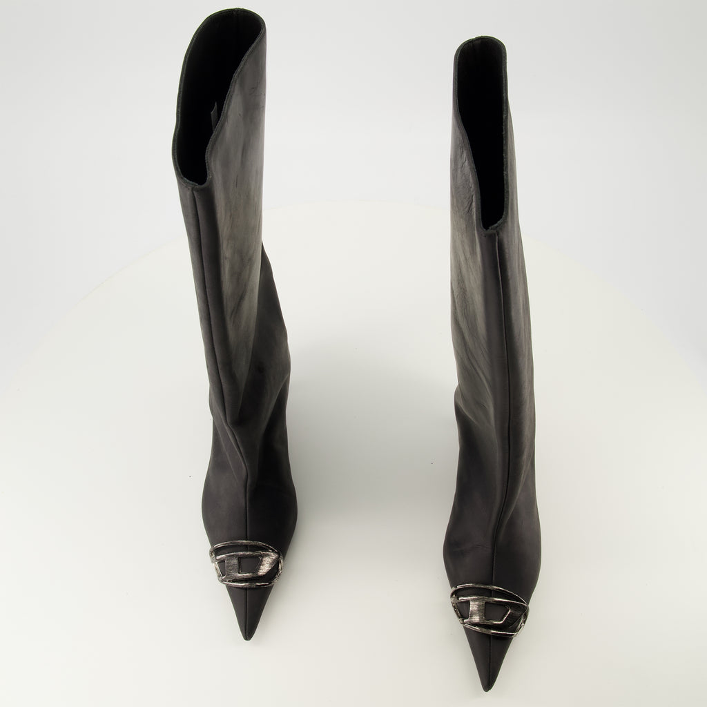 Bild der D-Venus schwarzen Stiefel von Diesel für Damen - Herbst-Winter 2025 - Draufsicht auf das Paar Schuhe