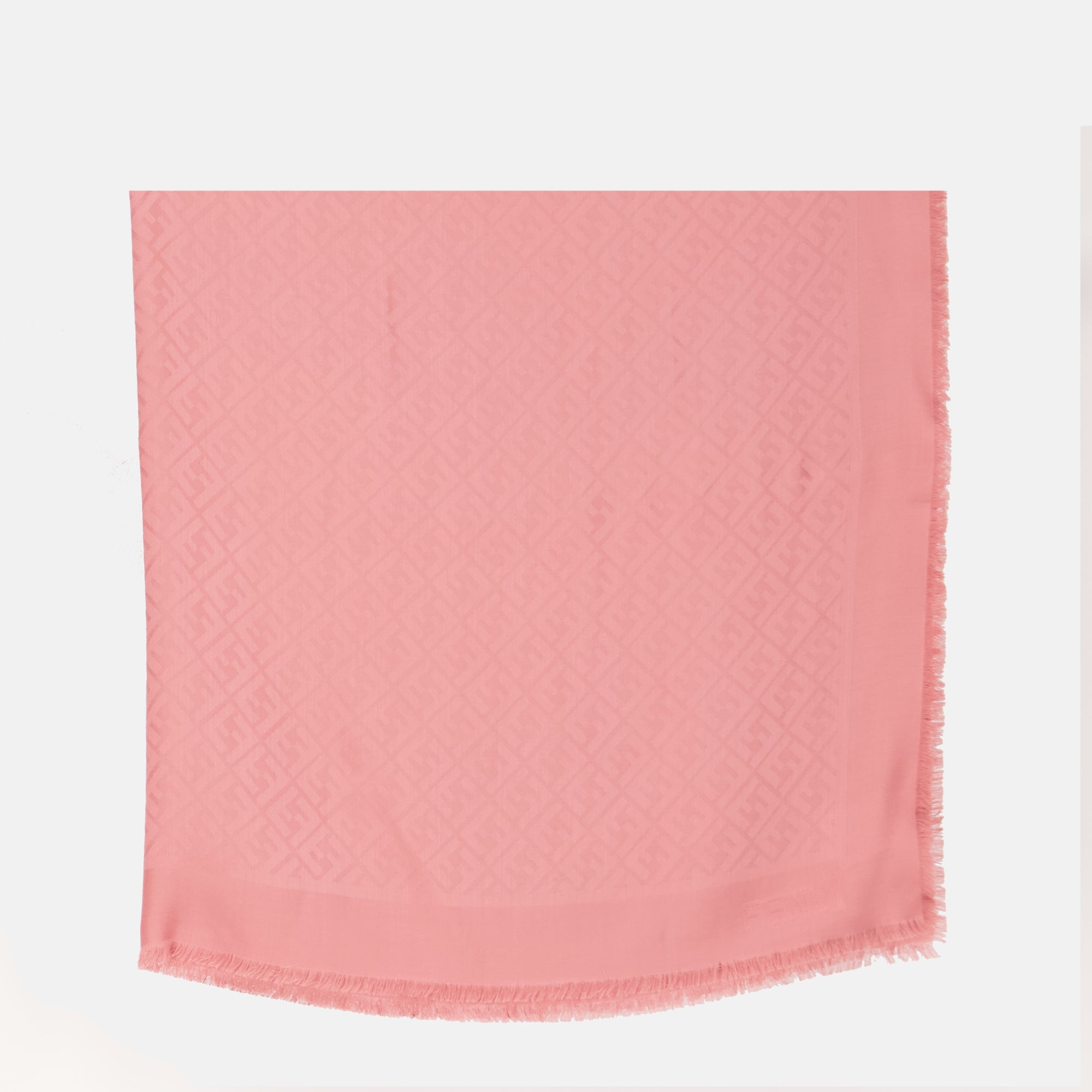 Imagem do artigo châle FF em seda e lã da marca Fendi para Mulheres - Temporada Outono-Inverno 2025 - Vista Traseira