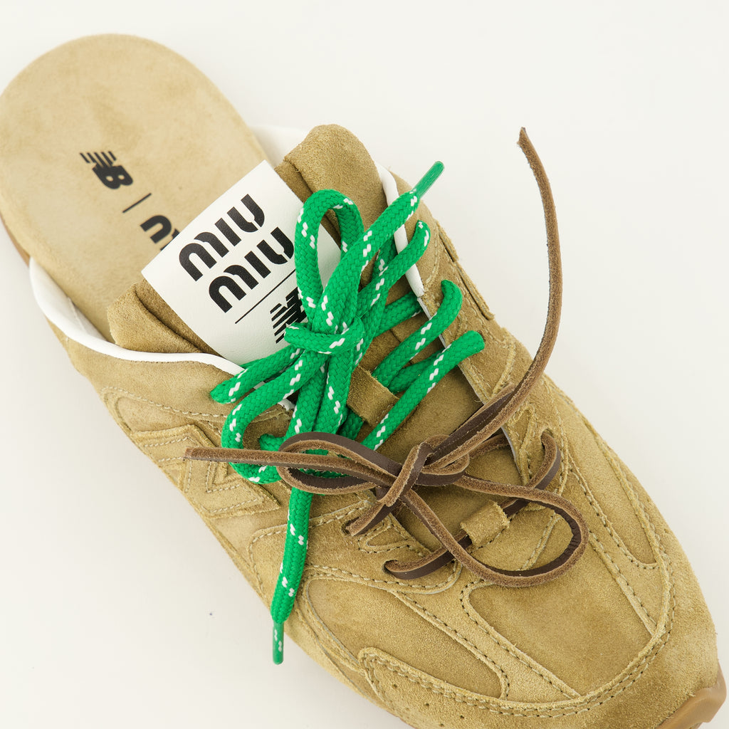 Chaussures ouvertes ニューバランス X ミウミウ 530 SL ミュール Miu Miu Beige Femme