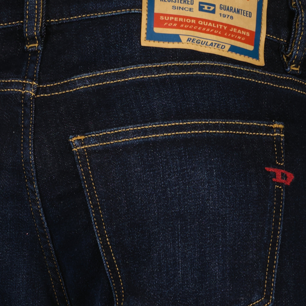 Immagine dell'articolo Jean D-Strukt 2019 L.30 del marchio Diesel per Uomo - Collezione Autunno-Inverno 2025 - Vista Dettagliata_6