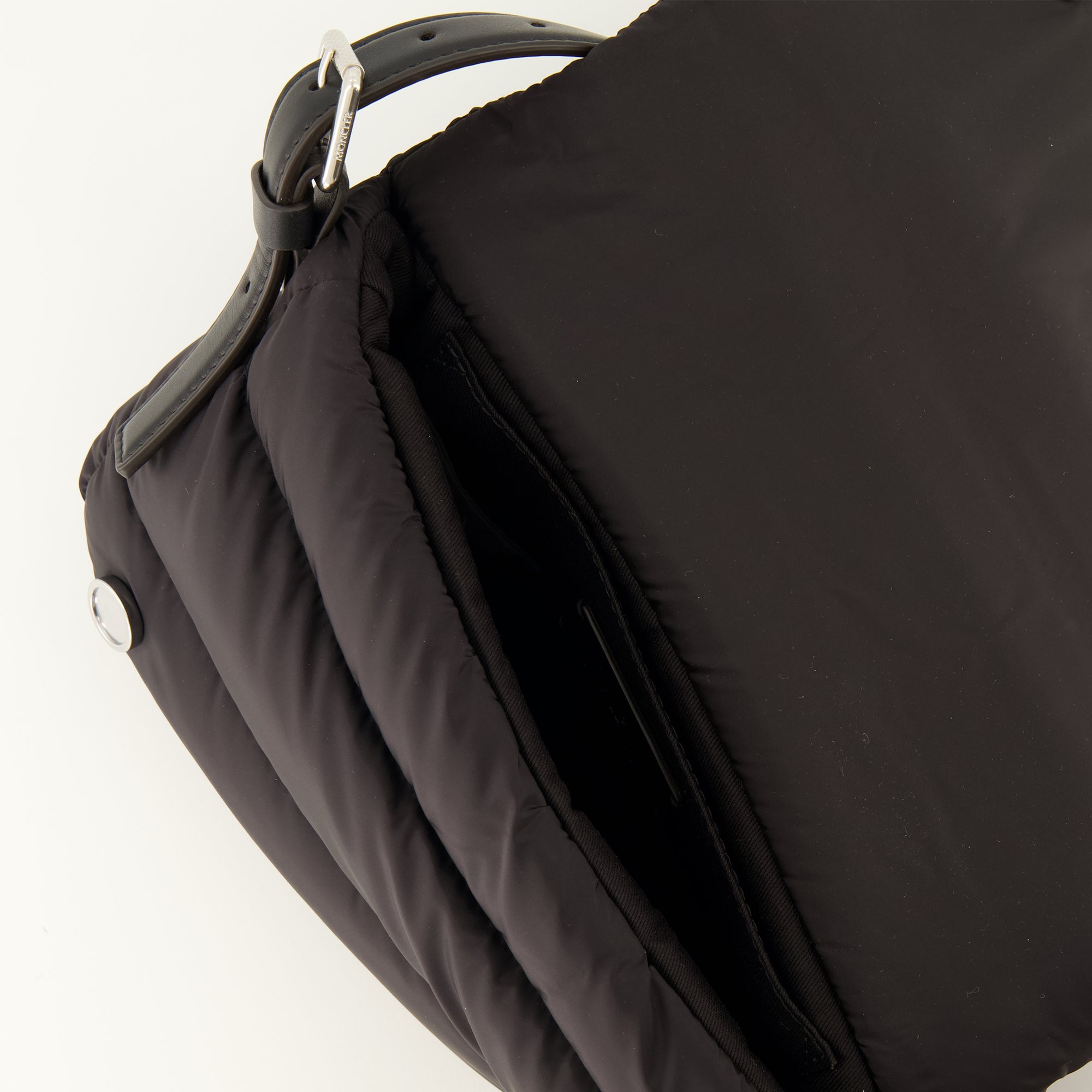 Sacs à main et épaule カラドックバッグ ブラックナイロン製 Moncler Noir Femme