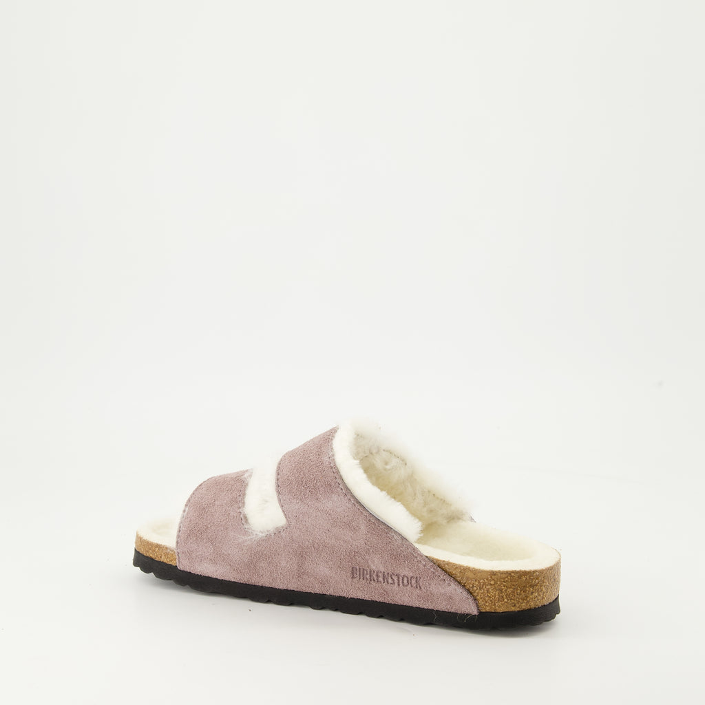 Zapatos abiertos Pantuflas de Piel de Cordero Arizona Birkenstock Púrpura Femme