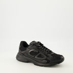 Bild der B30 schwarzen Sneakers der Marke Dior für Herren - Herbst-Winter Saison 2025 - Dreiviertelansicht vorne rechts