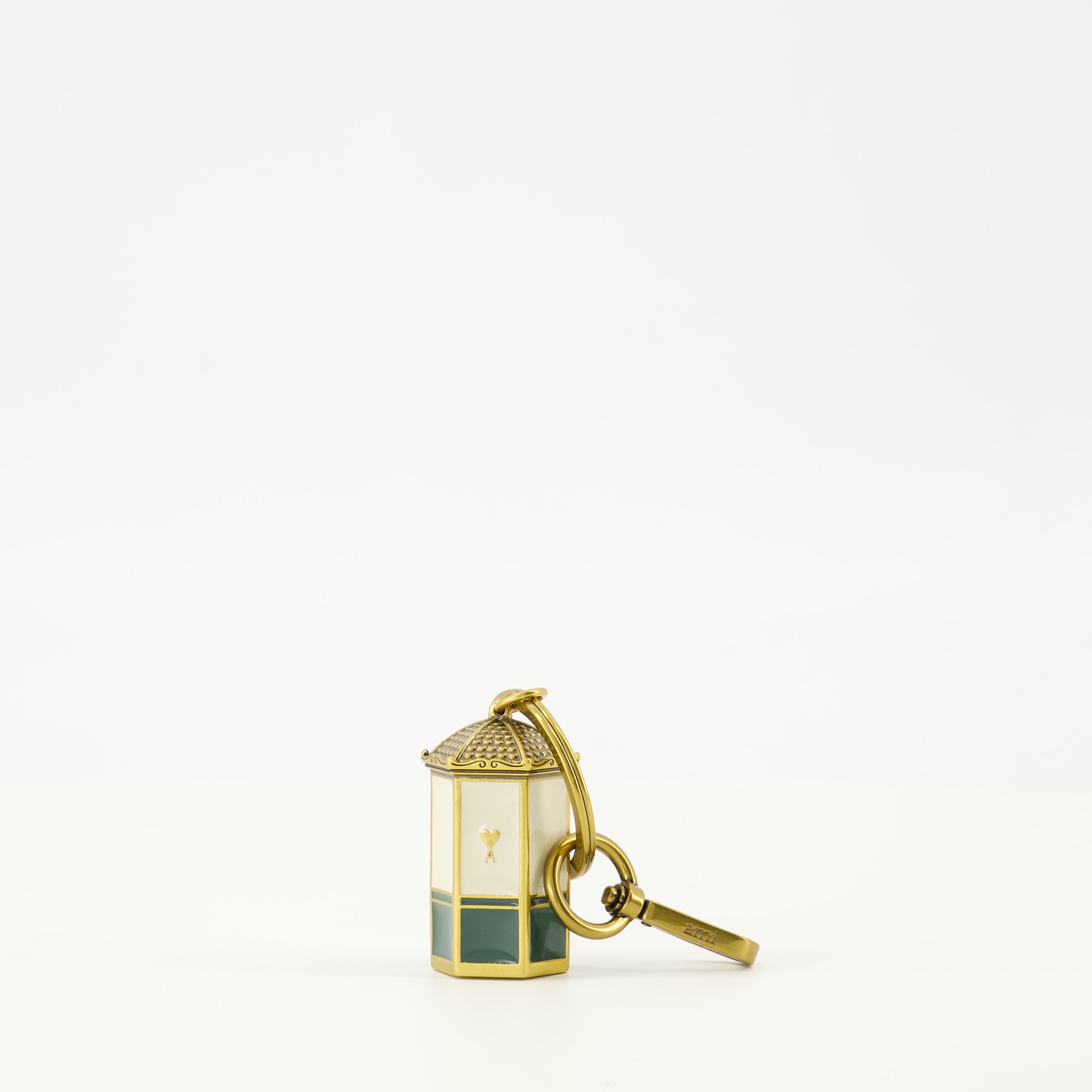 Imagen del llavero quiosco de metal de la marca Ami PARIS para Unisex - Temporada Primavera-Verano 2026 - Vista Trasera