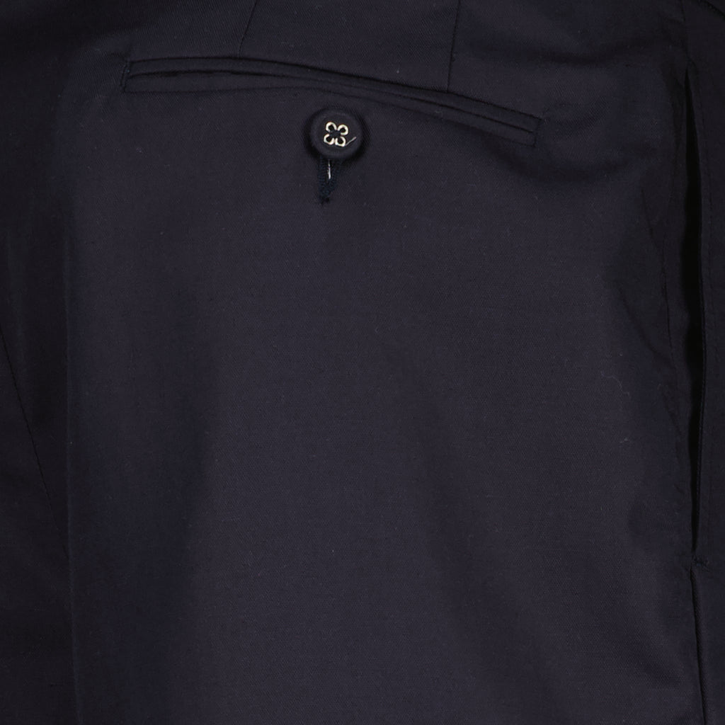 Imagem do short Phill azul em lyocell da marca Officine Générale para Homem - Temporada Primavera-Verão 2026 - Vista Detalhada_2