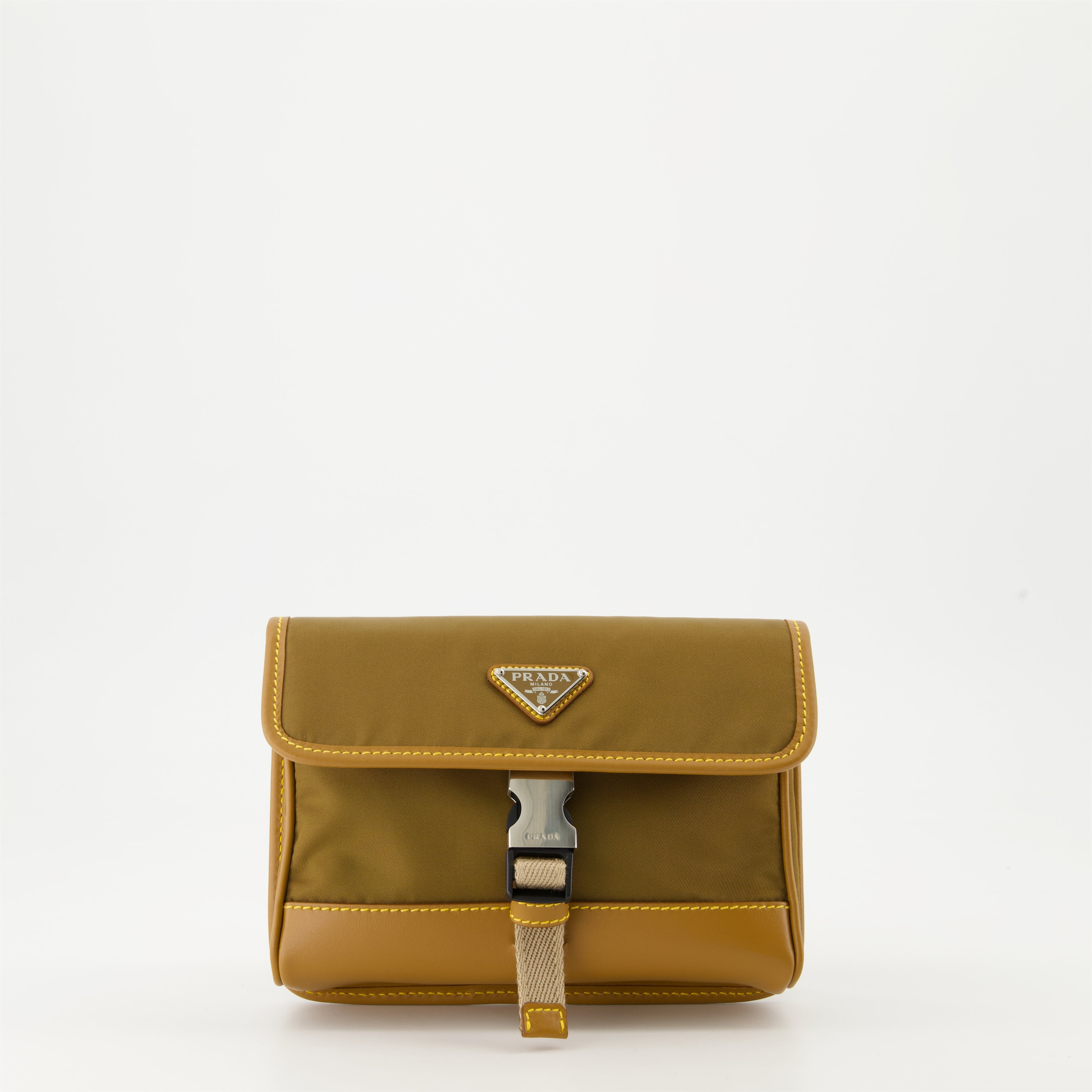 Crossbody bags Petite sacoche en Re-Nylon et cuir Prada Green Homme