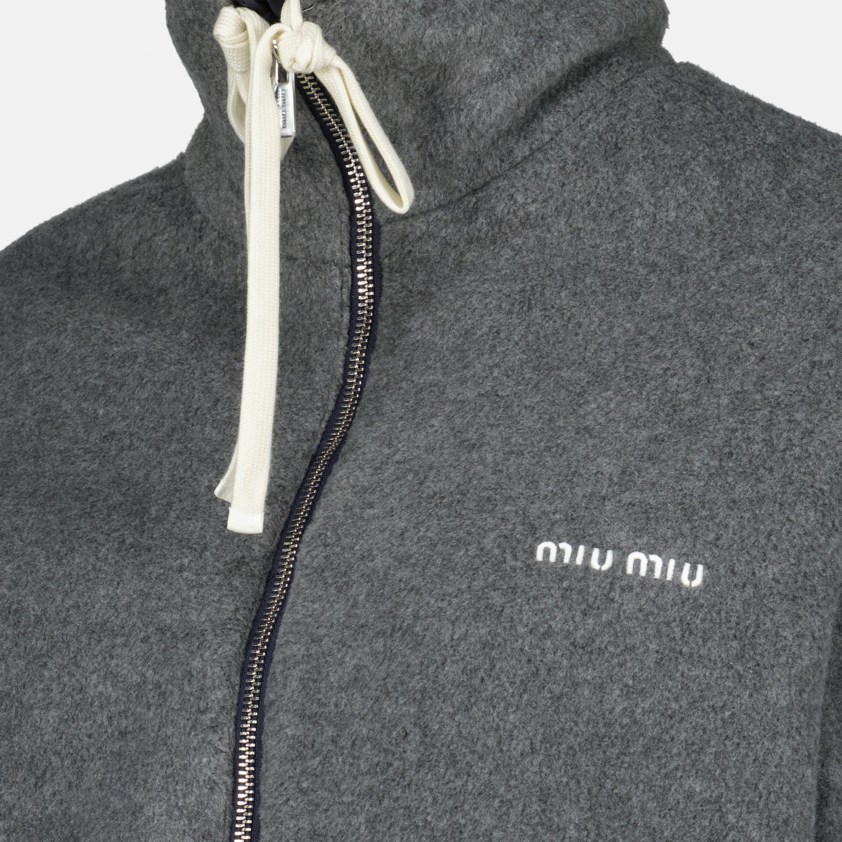 Image de l'article Blouson réversible bleu et gris de la marque Miu Miu pour Femme - Saison Printemps-Été 2026 - Vue détaillée_4