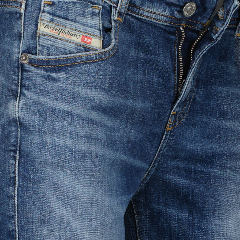 여성을 위한 디젤 D-Ebbey L.30 청바지 이미지 - 2025 가을-겨울 - 상세 보기_2