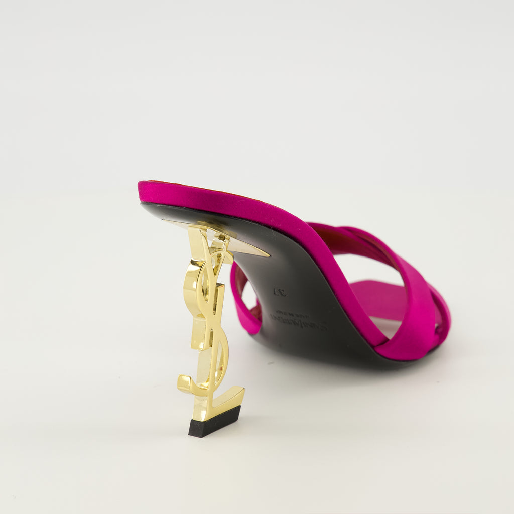 Immagine delle mule con tacco Opyum rosa del marchio Saint Laurent per donna - Collezione Primavera-Estate 2026 - Vista posteriore