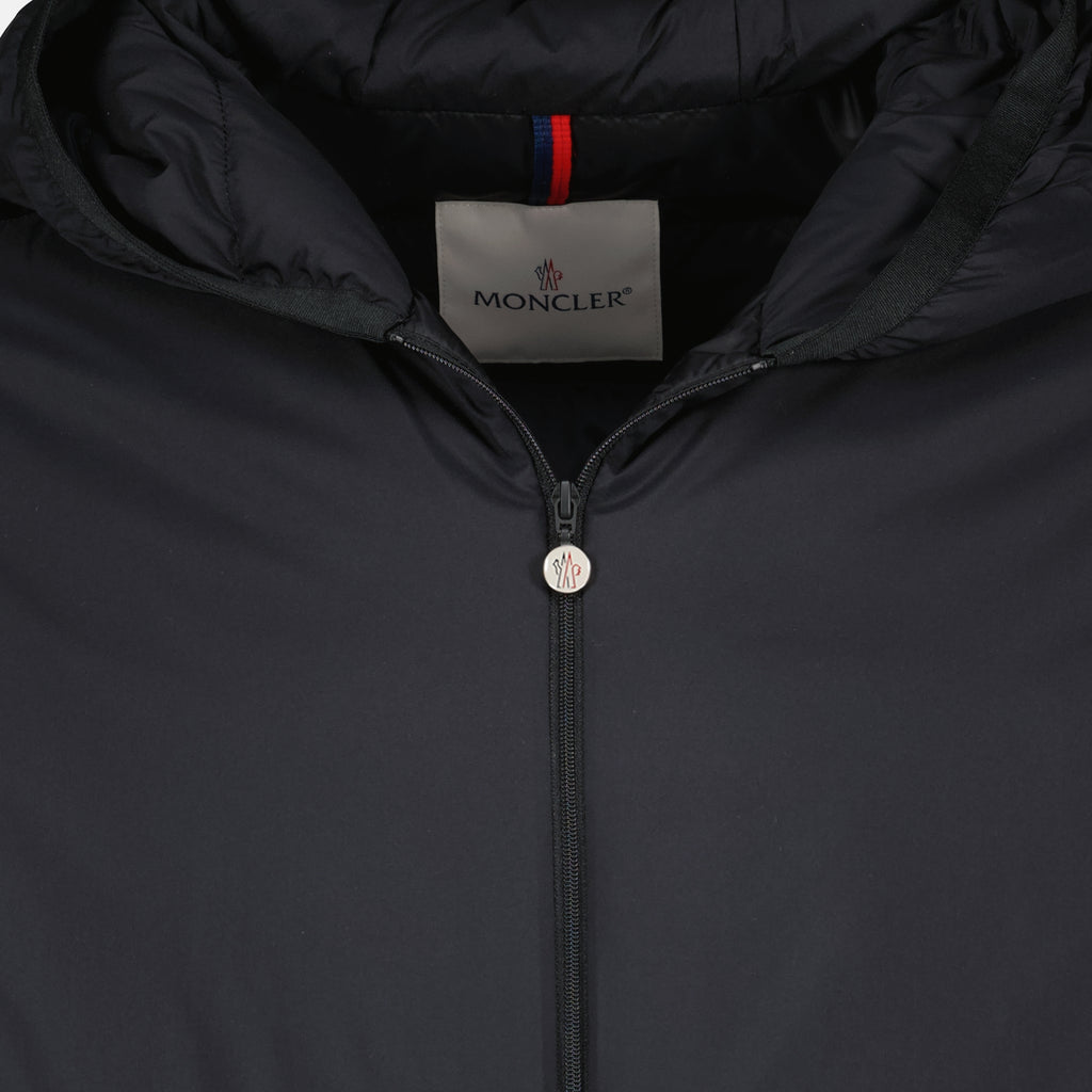 Imagen del abrigo de plumas Monteynard negro de la marca Moncler para hombre - Temporada Primavera-Verano 2026 - Vista Detallada_2