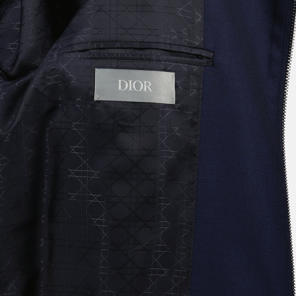 Bild des Herren-Navy-Zip-Jackets von Dior - Frühjahr/Sommer 2026 - Detailansicht_2