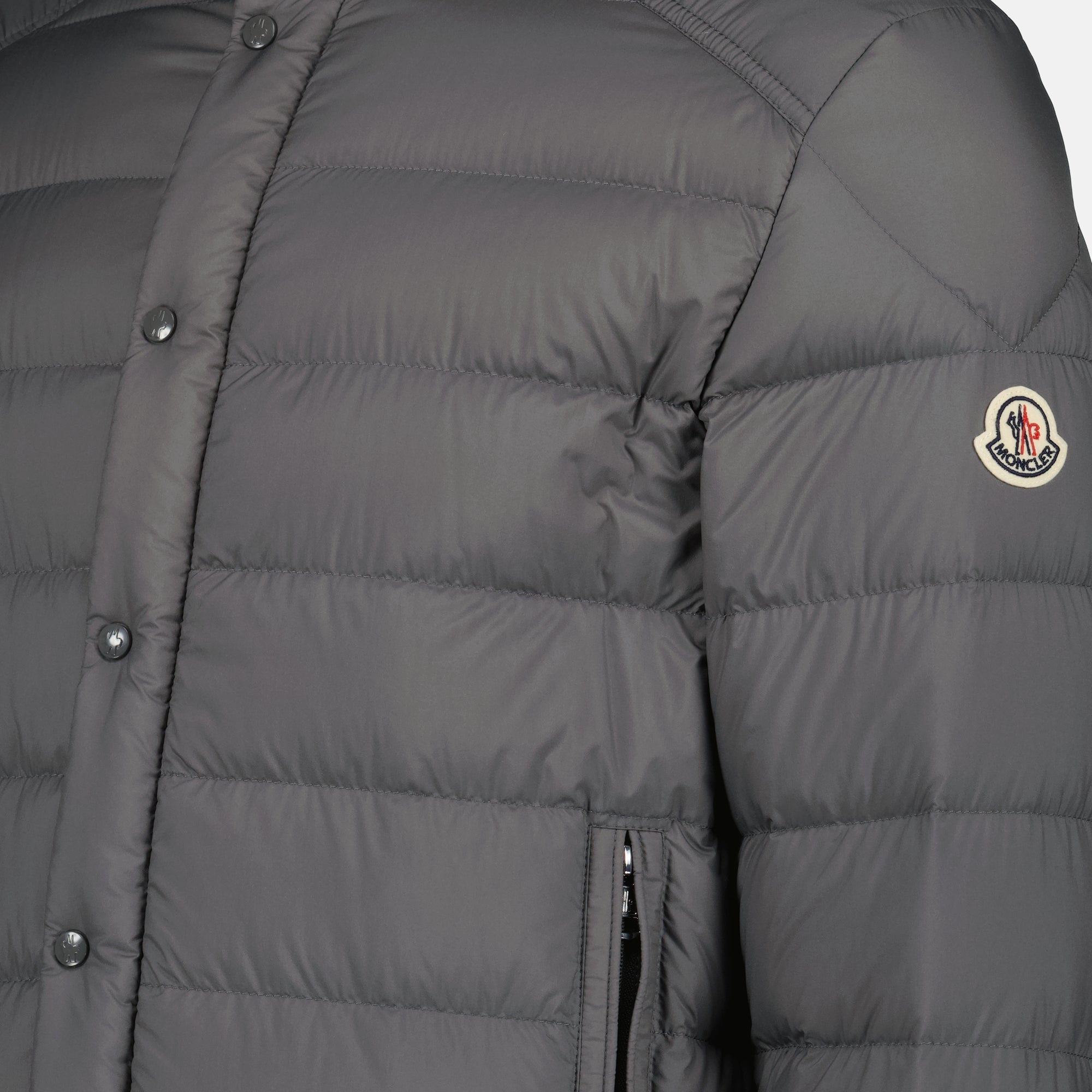 Image de l'article Doudoune Selves grise de la marque Moncler pour Homme - Saison Printemps-Été 2026 - Vue détaillée_1