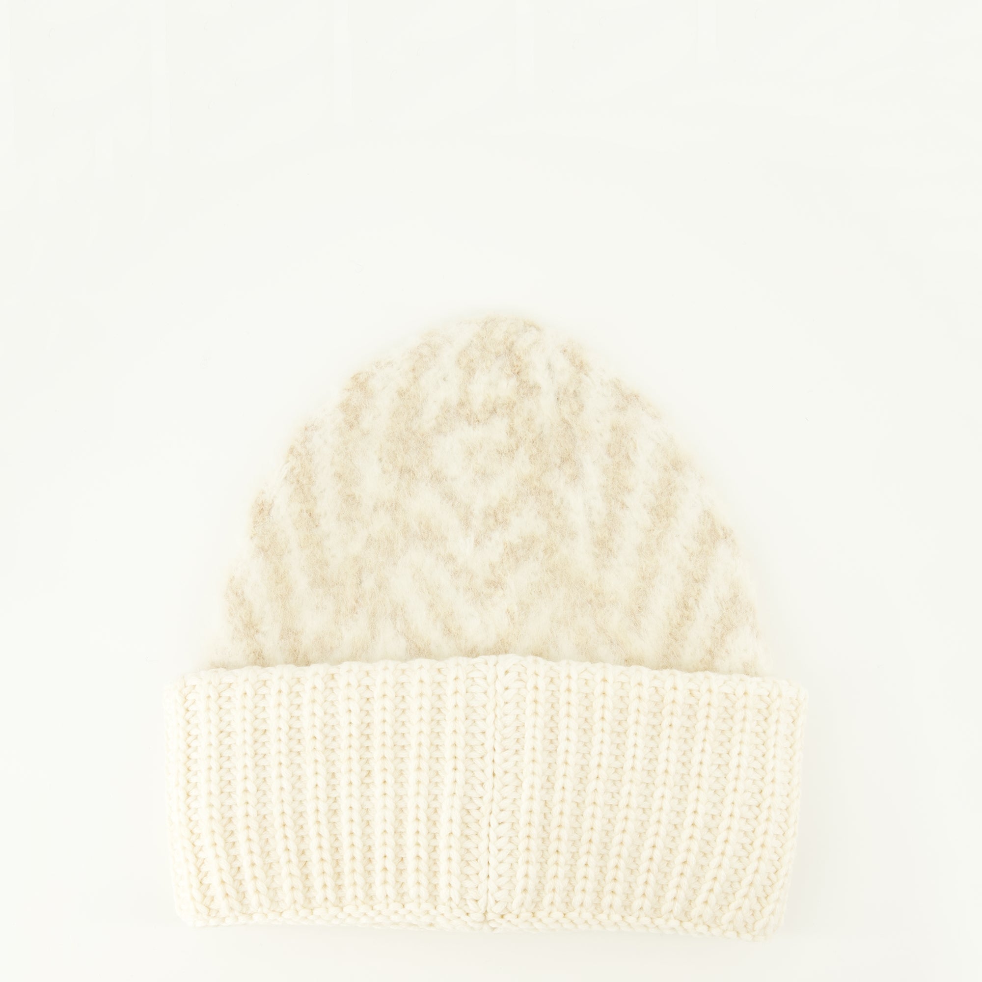 Image of the white wool hat for women by Fendi - Autumn-Winter 2025 - Back View