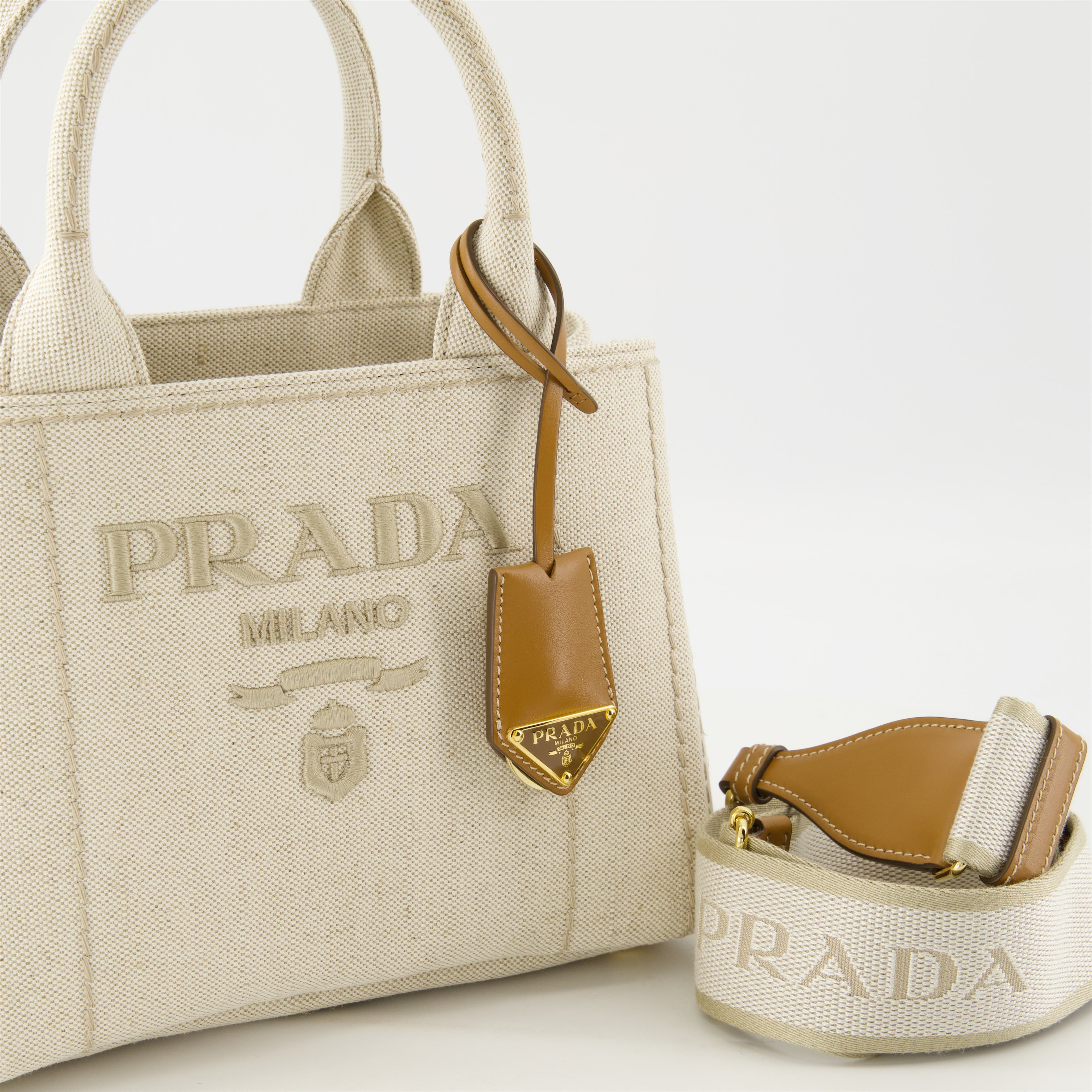 Bolsas de mão e de ombro Saco Tote em Lona Prada Bege Femme