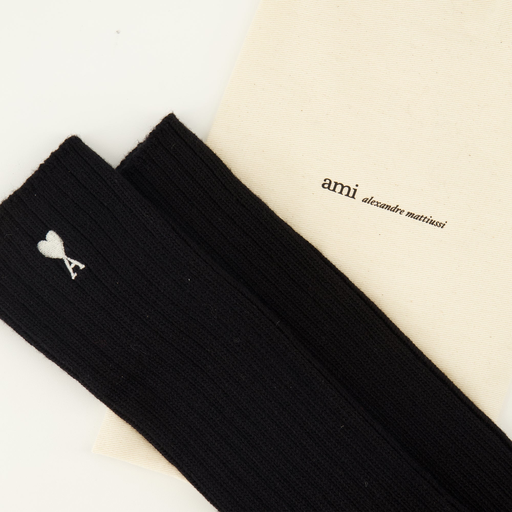 Sous-vêtements et homewear Chaussettes AMI de coeur en coton noir Ami PARIS Noir Unisexe