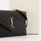 Petite maroquinerie Ketten-Umschlaggeldbörsen Saint Laurent Noir Femme