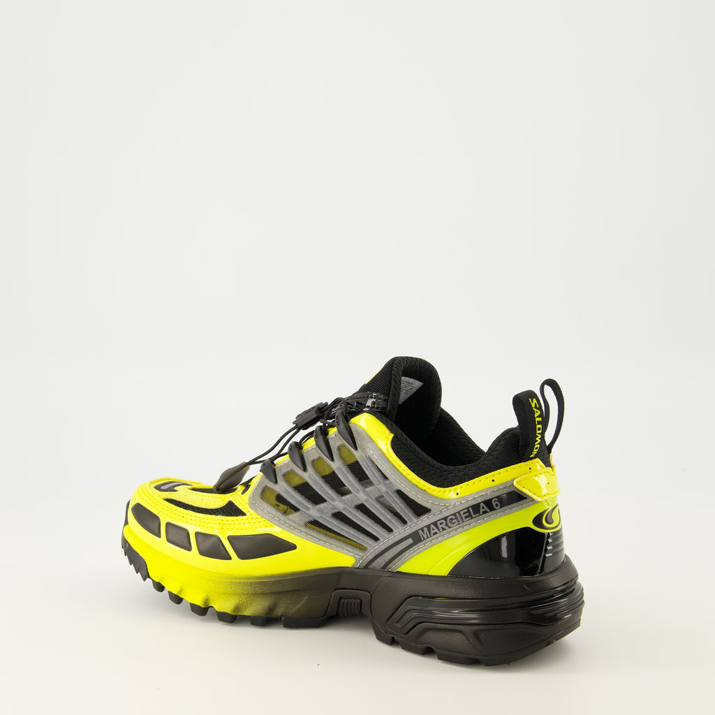 Image de l'article Baskets Salomon x MM6 de la marque Mm6 pour Femme - Saison Automne-Hiver 2025 - Vue trois quarts arrière droite