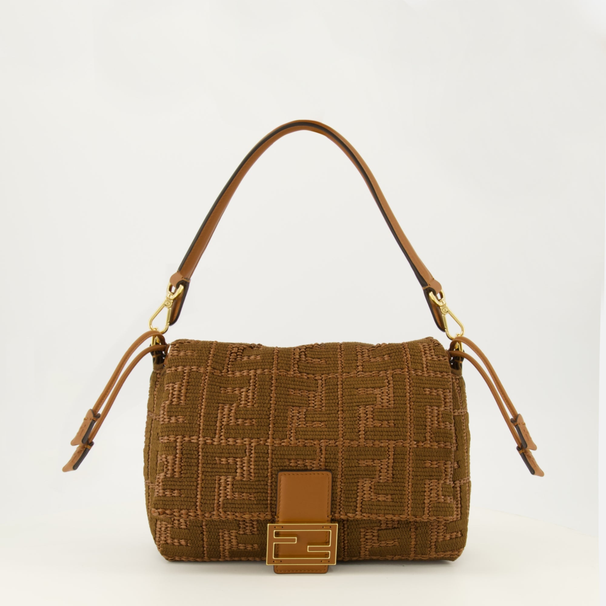 Sacs à main et épaule Sac Mamma Baguette medium effet raphia marron Fendi Marron Femme