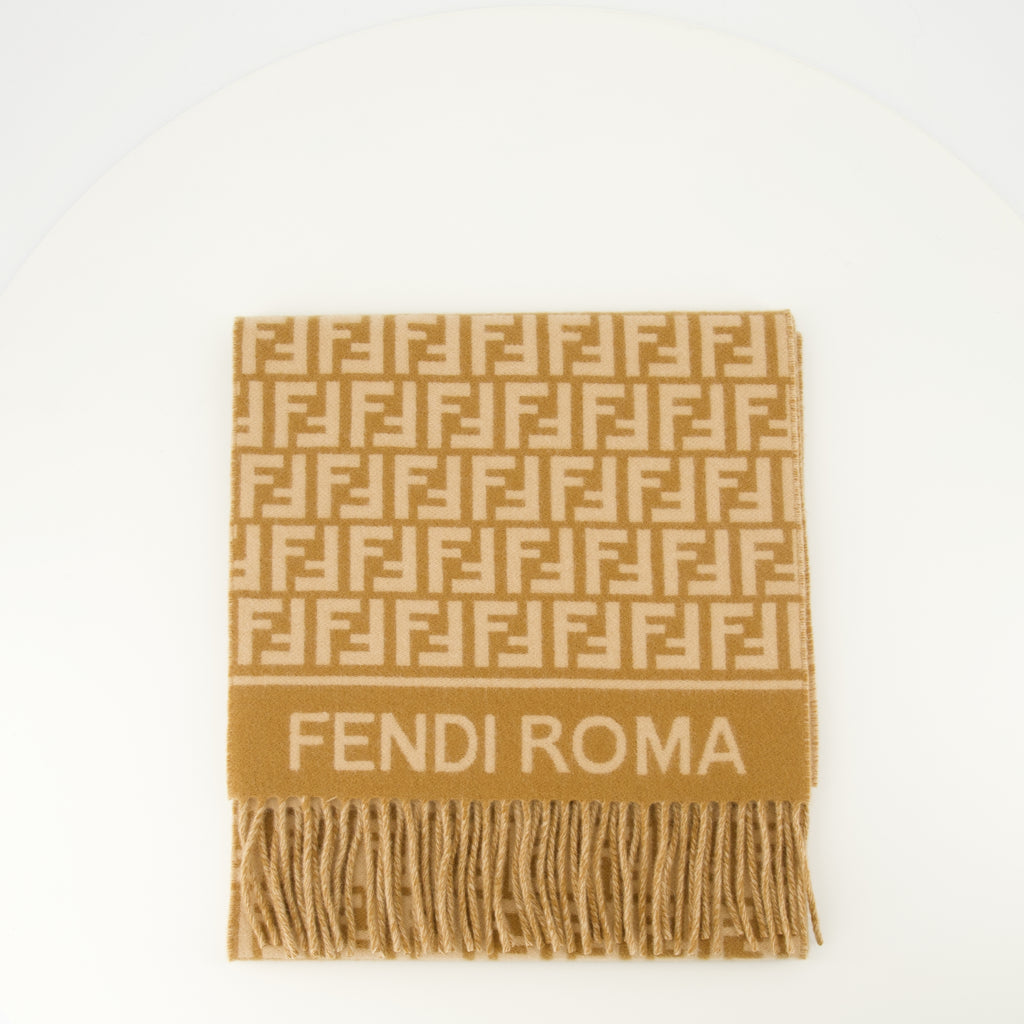 Imagem do artigo Echarpe FF castanha da marca Fendi para Mulheres - Temporada Outono-Inverno 2025 - Vista Detalhada_2