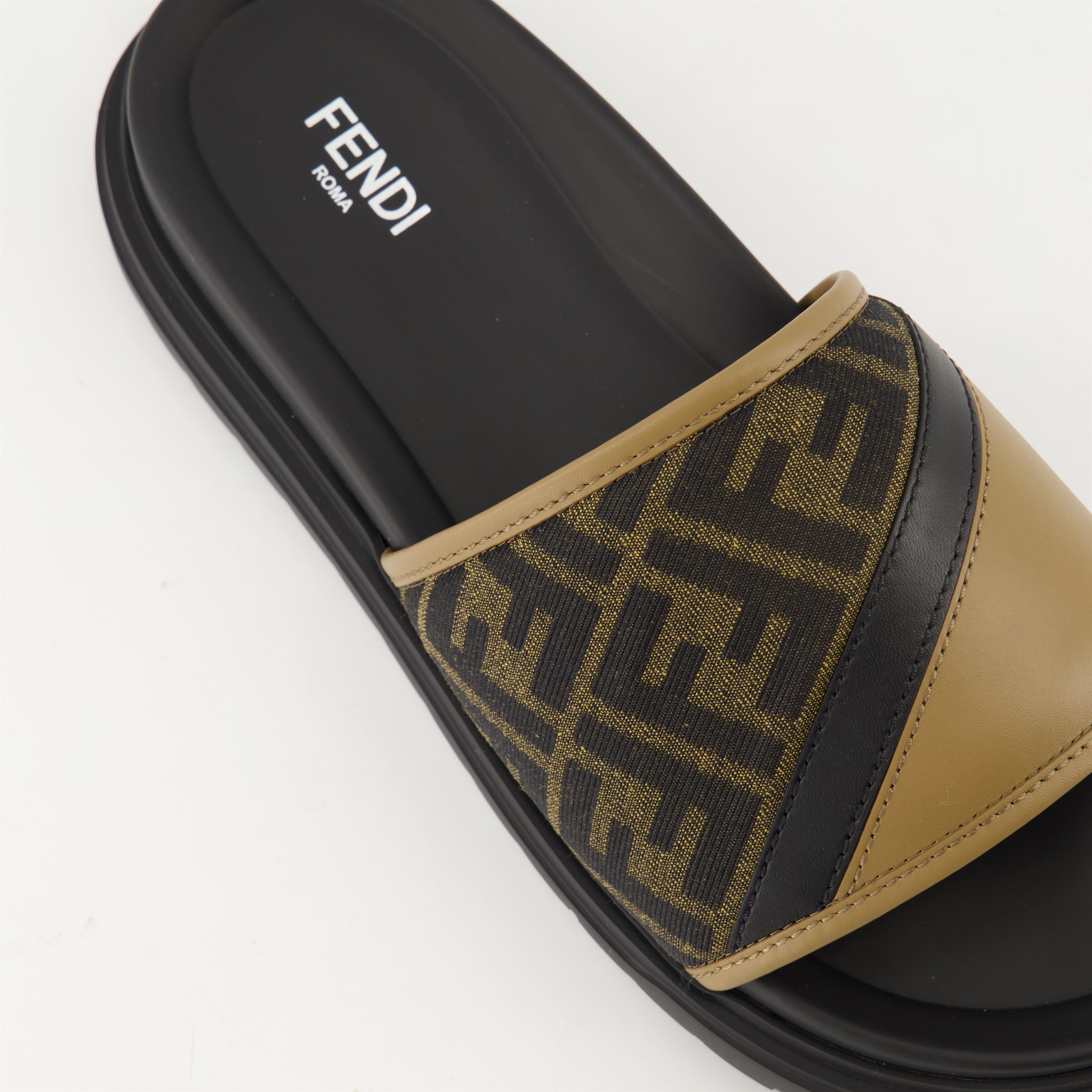 오픈 슈즈 펜디 대각선 샌들 Fendi 갈색 Homme