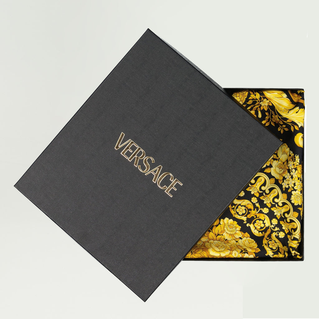 Écharpes, foulards et gants Foulard en soie Versace Jaune Femme