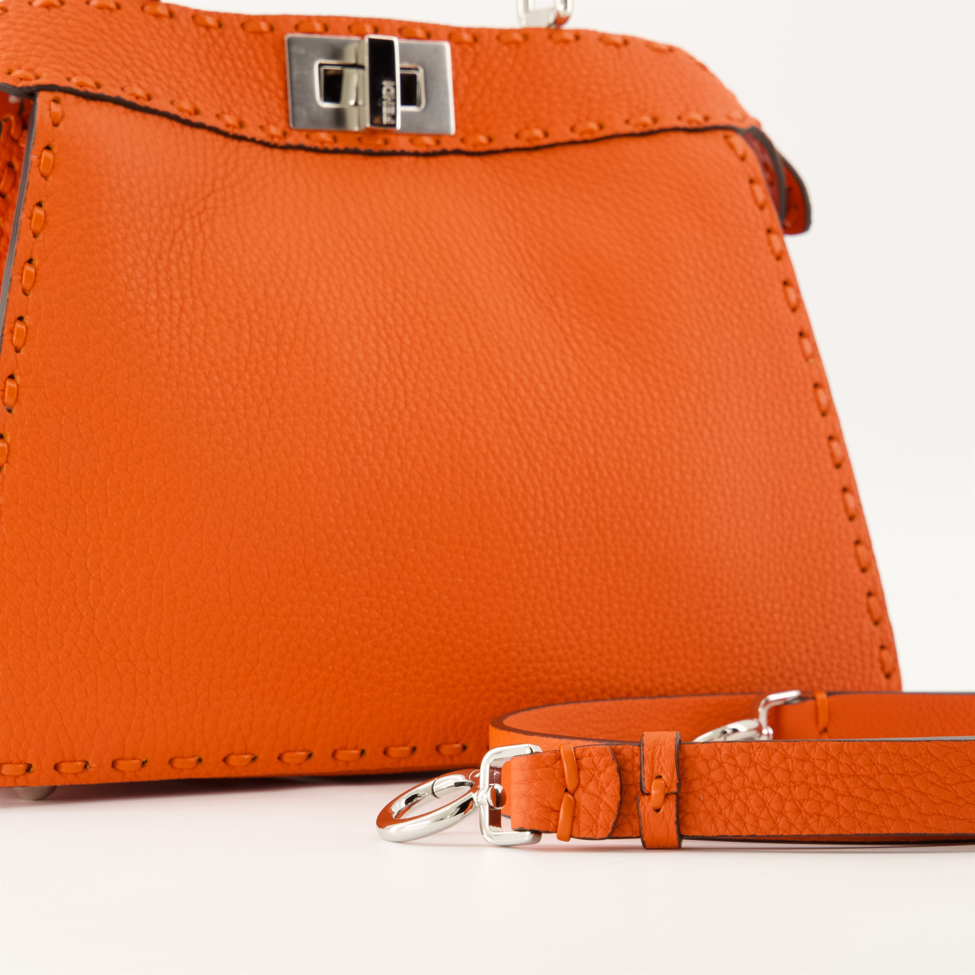 Sacs à main et épaule Sac Peekaboo ISeeU Small Fendi Orange Femme