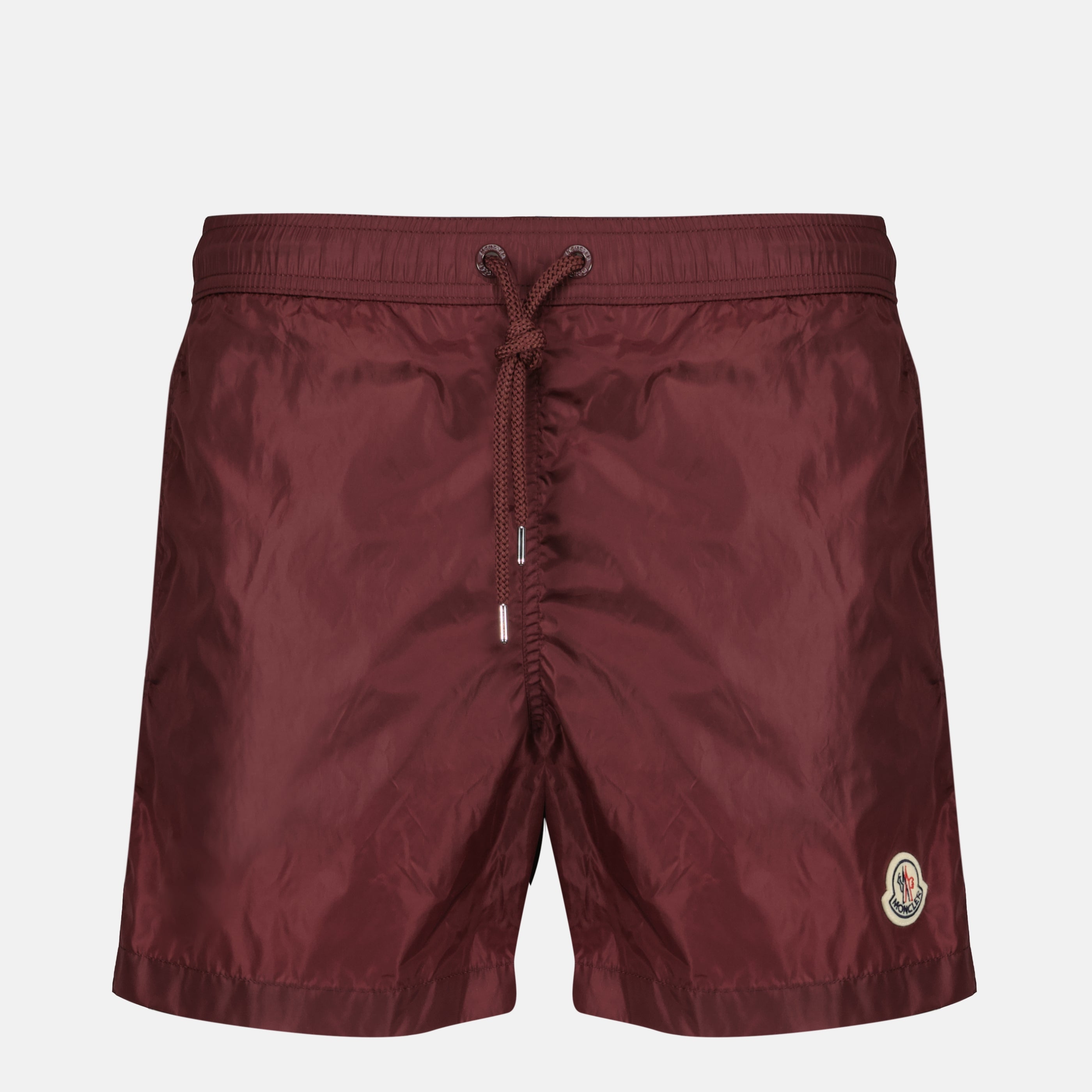 Image de l'article Short de bain à logo bordeaux en nylon de la marque Moncler pour Homme - Saison Printemps-Été 2026 - Vue de Face