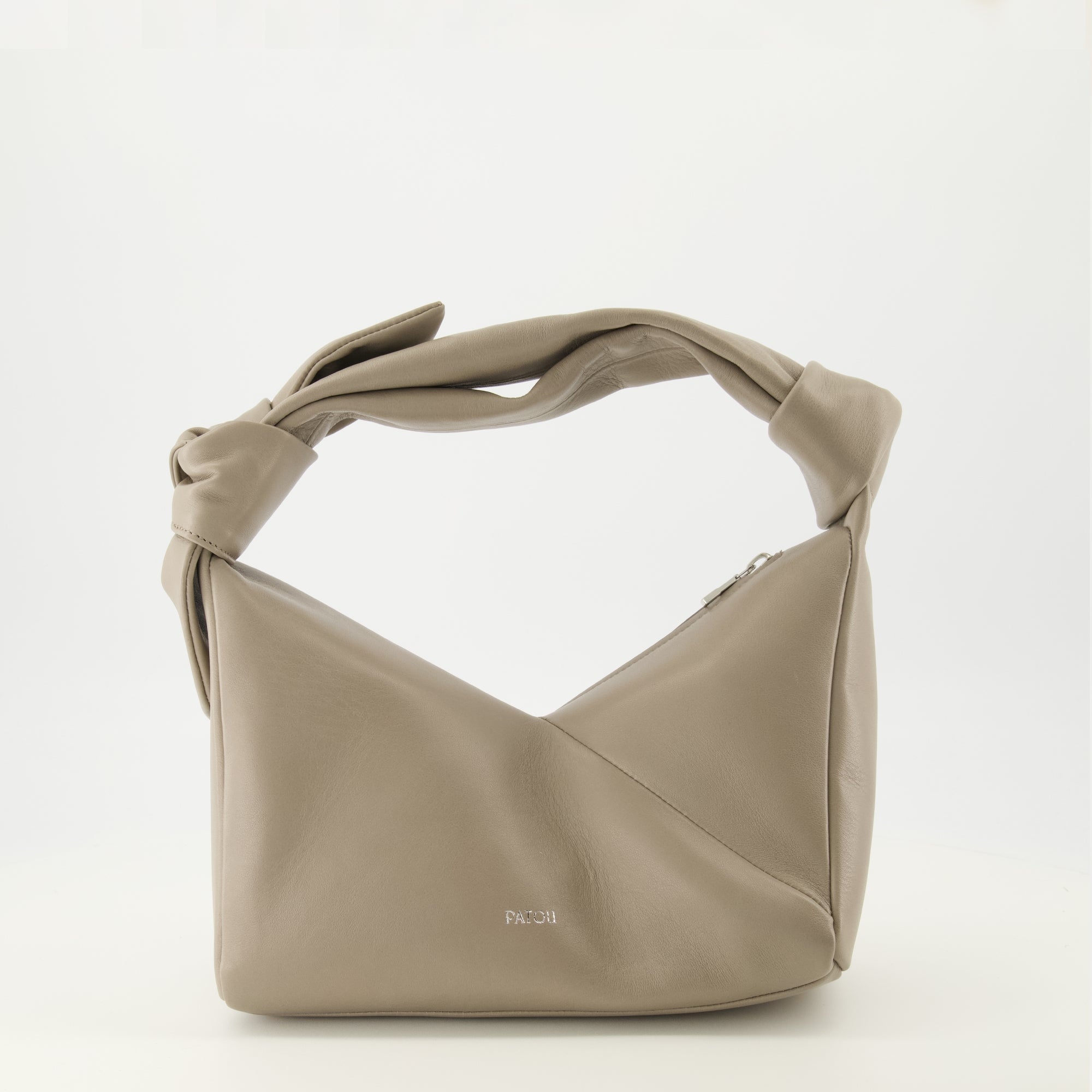 Image de l'article Sac en cuir gris de la marque Patou pour Femme - Saison Printemps-Été 2026 - Vue de Face