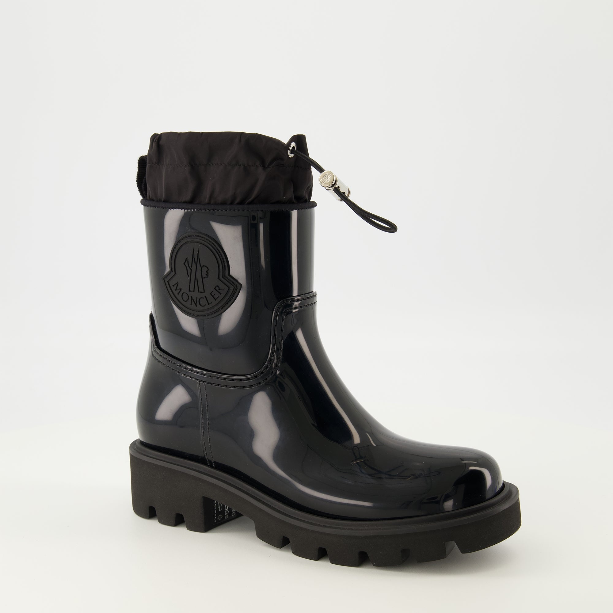 Image de l'article Bottines Kickstream noir de la marque Moncler pour Femme - Saison Printemps-Été 2026 - Vue trois quarts avant droite