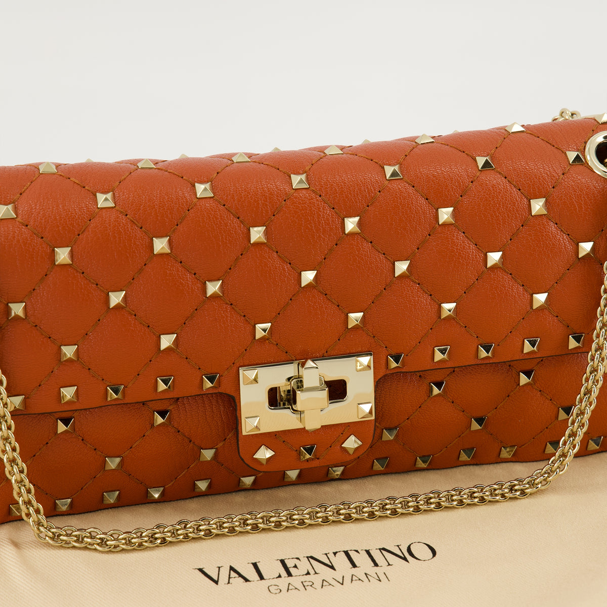 Sacs à main et épaule Sac Rockstud Spike orange Valentino Garavani Orange Femme