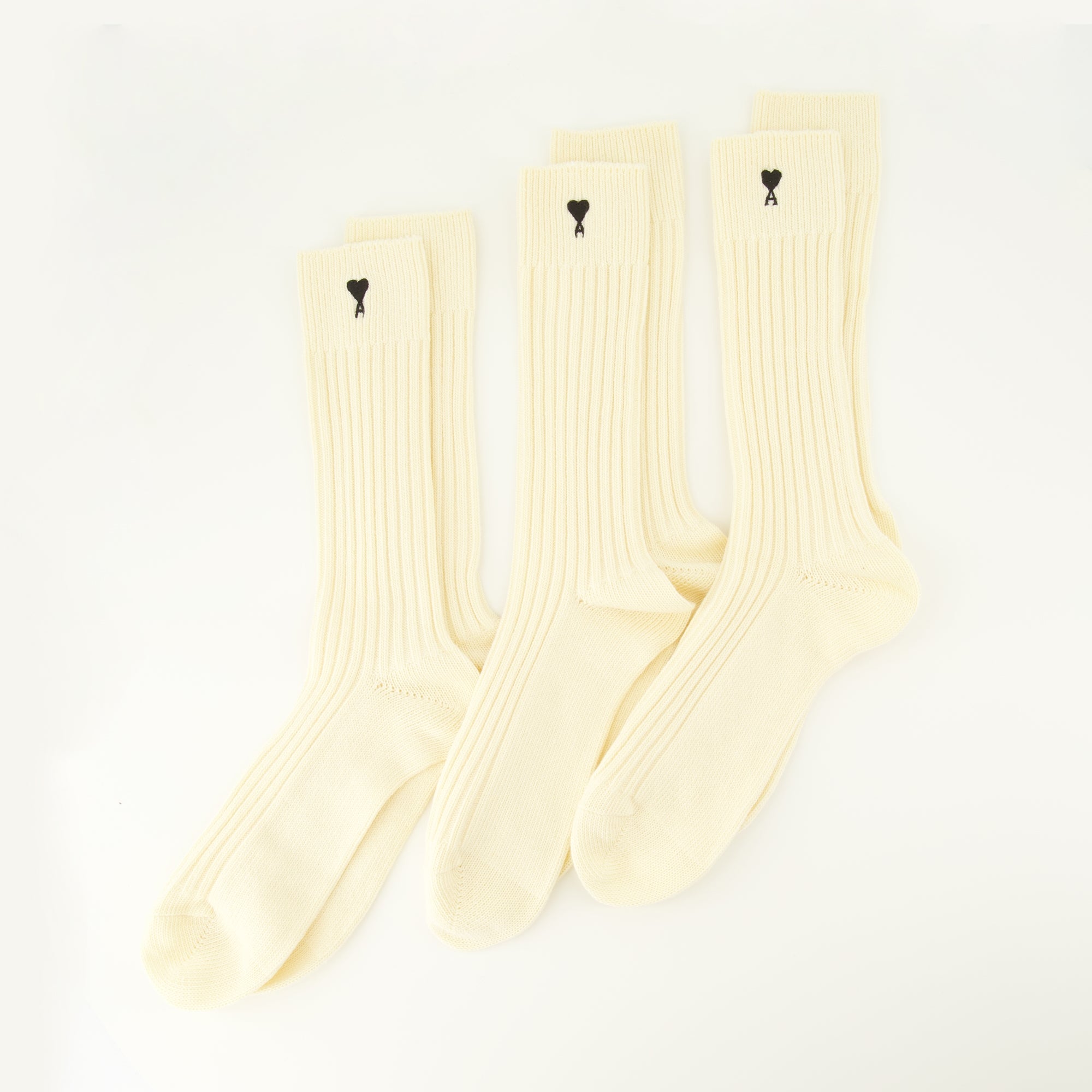 Image of the Ami de Coeur sock set from the brand Ami PARIS for Unisex - Autumn-Winter 2025 - Back View