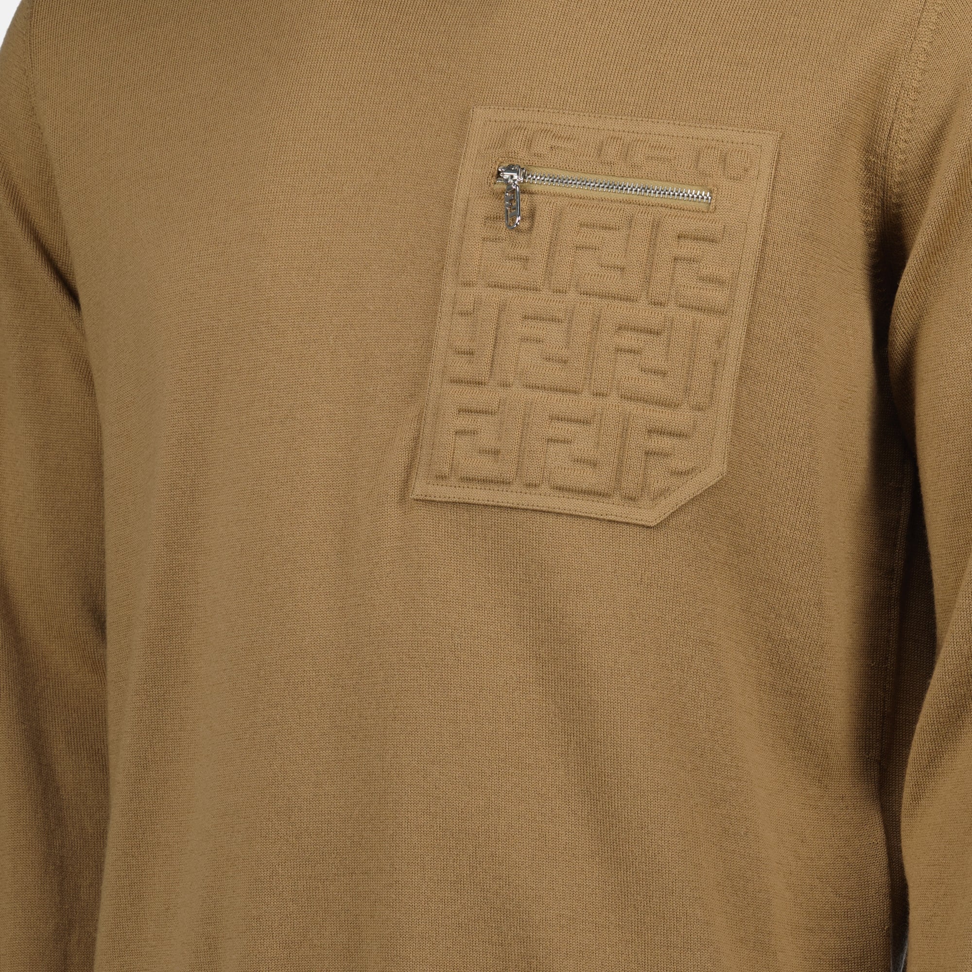 Imagen del suéter de lana para hombre de Fendi - Temporada Otoño-Invierno 2025 - Vista Detallada_2