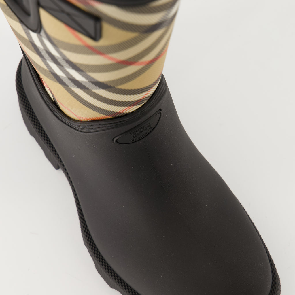Image of the Burberry Marsh Boots for Women - Fall-Winter 2025 - Back view