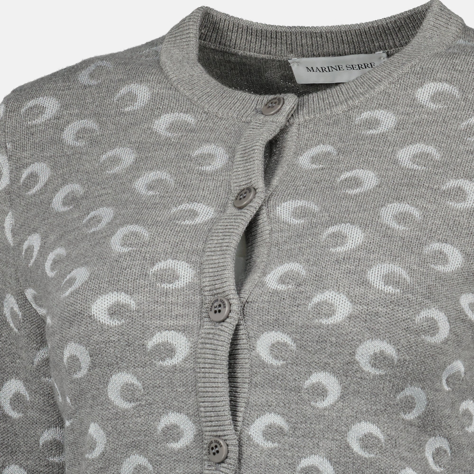 Immagine dell'articolo Cardigan Moon in lana del marchio Marine Serre per donna - Stagione Autunno-Inverno 2025 - Vista Dettagliata_1