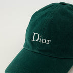 Image de l'article Casquette brodée verte de la marque Dior pour Homme - Saison Printemps-Été 2026 - Vue détaillée_3