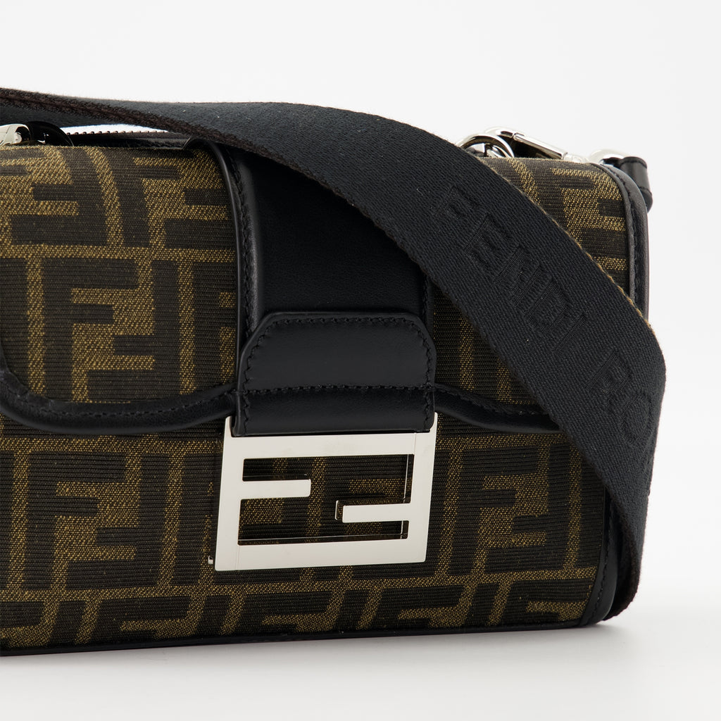 クロスボディバッグ ダブルバゲットバッグ Fendi 茶色 Homme