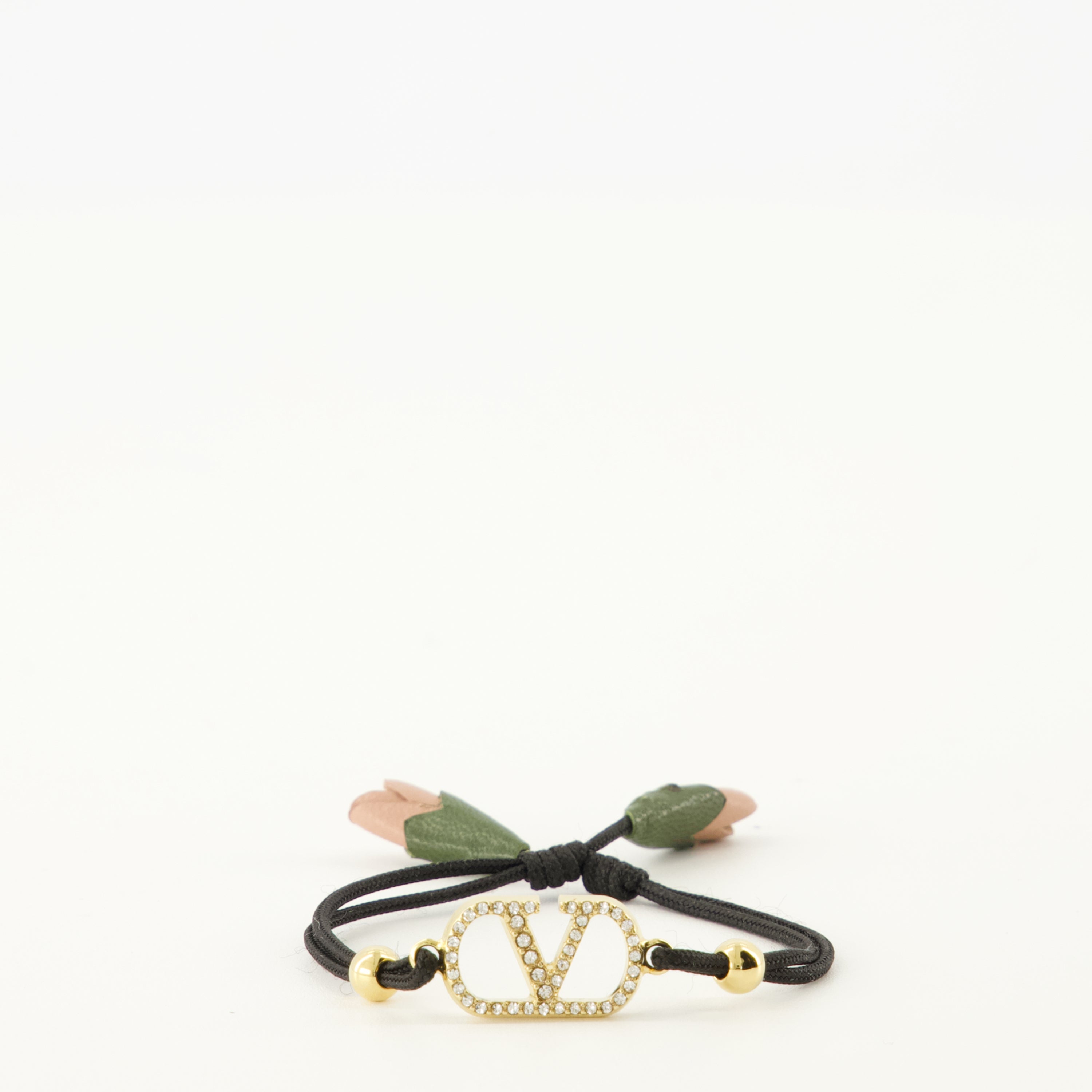 Image de l'article Bracelet Vlogo avec cordon noir de la marque Valentino Garavani pour Femme - Saison Printemps-Été 2026 - Vue de Face