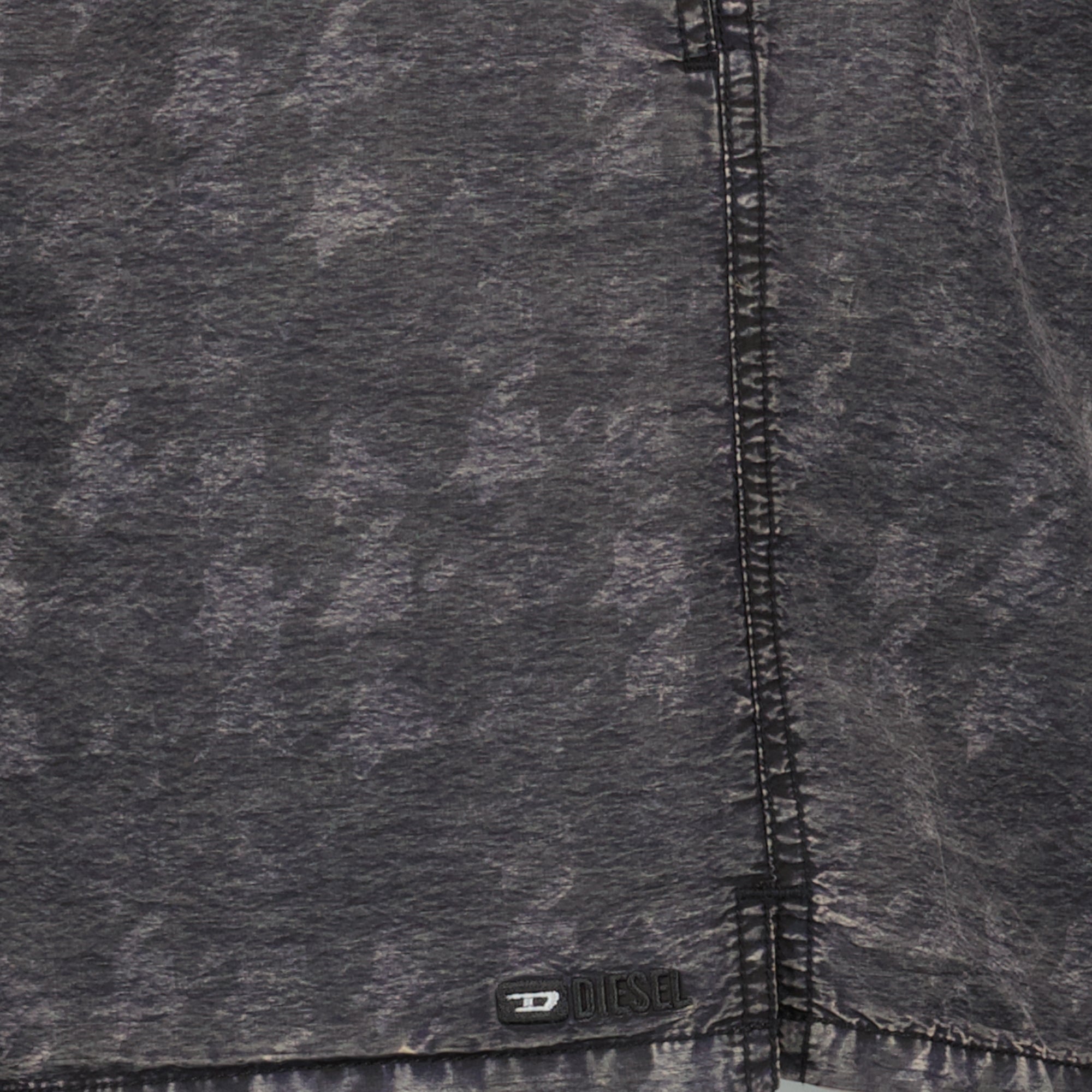 Image de l'article Short de bain Conor motif délavé de la marque Diesel pour Homme - Saison Printemps-Été 2026 - Vue détaillée_1