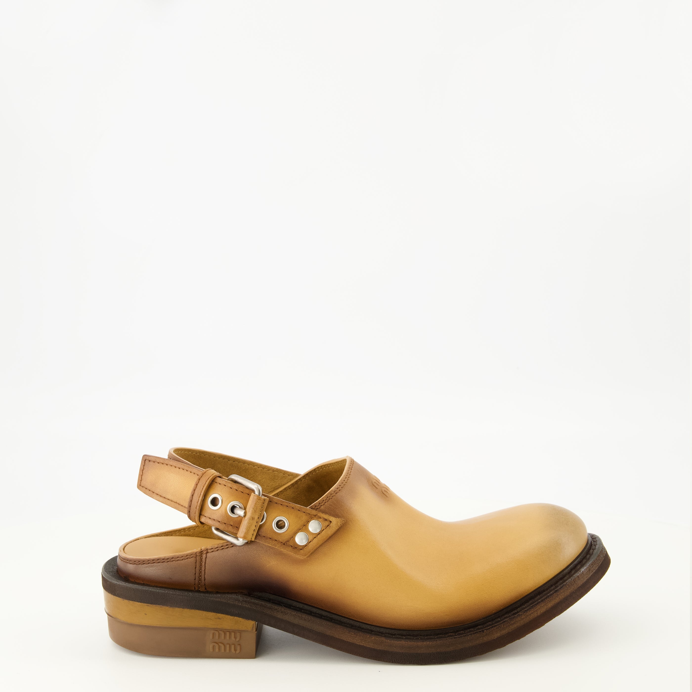 Chaussures ouvertes Mules en cuir Foule Miu Miu Marron Femme